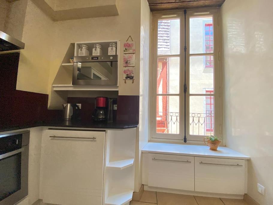 לה מאנש Charmant Appartement - Centre Cite Plantagenet!!! מראה חיצוני תמונה