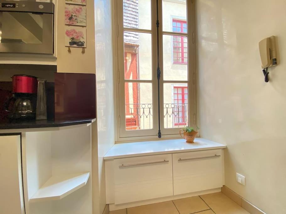 לה מאנש Charmant Appartement - Centre Cite Plantagenet!!! מראה חיצוני תמונה
