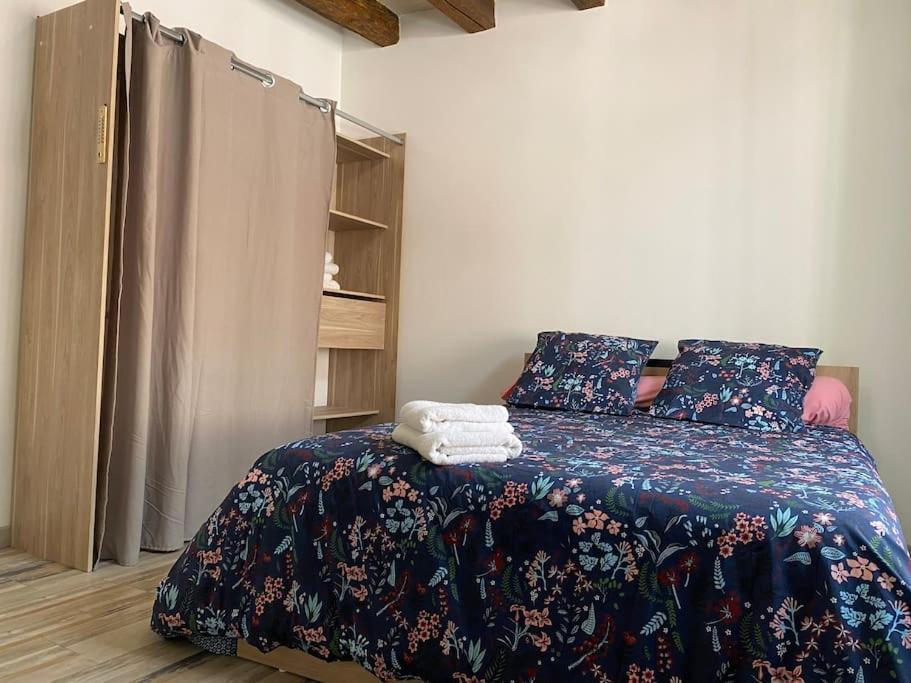 לה מאנש Charmant Appartement - Centre Cite Plantagenet!!! מראה חיצוני תמונה